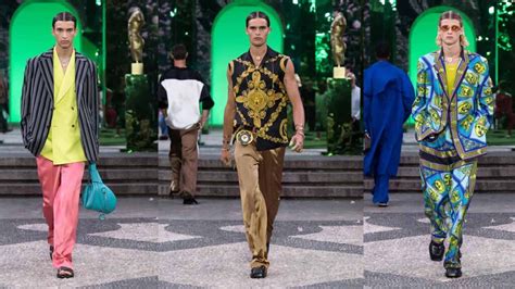 tuta versace uomo bianca|Collezione Uomo Primavera Estate 2023 .